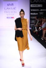 Model walk the ramp for Shift,Payal Khandwala,Roma Narsinghani show at Lakme Fashion Week Day 2 on 4th Aug 2012 (103).JPG